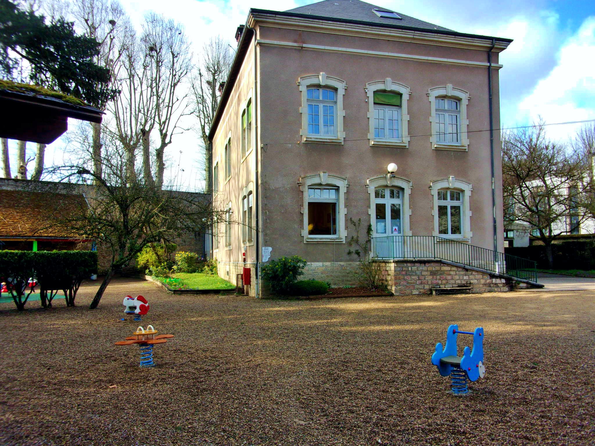 l'Ecole Maternelle Jeanne D'Arc Beaune Centre